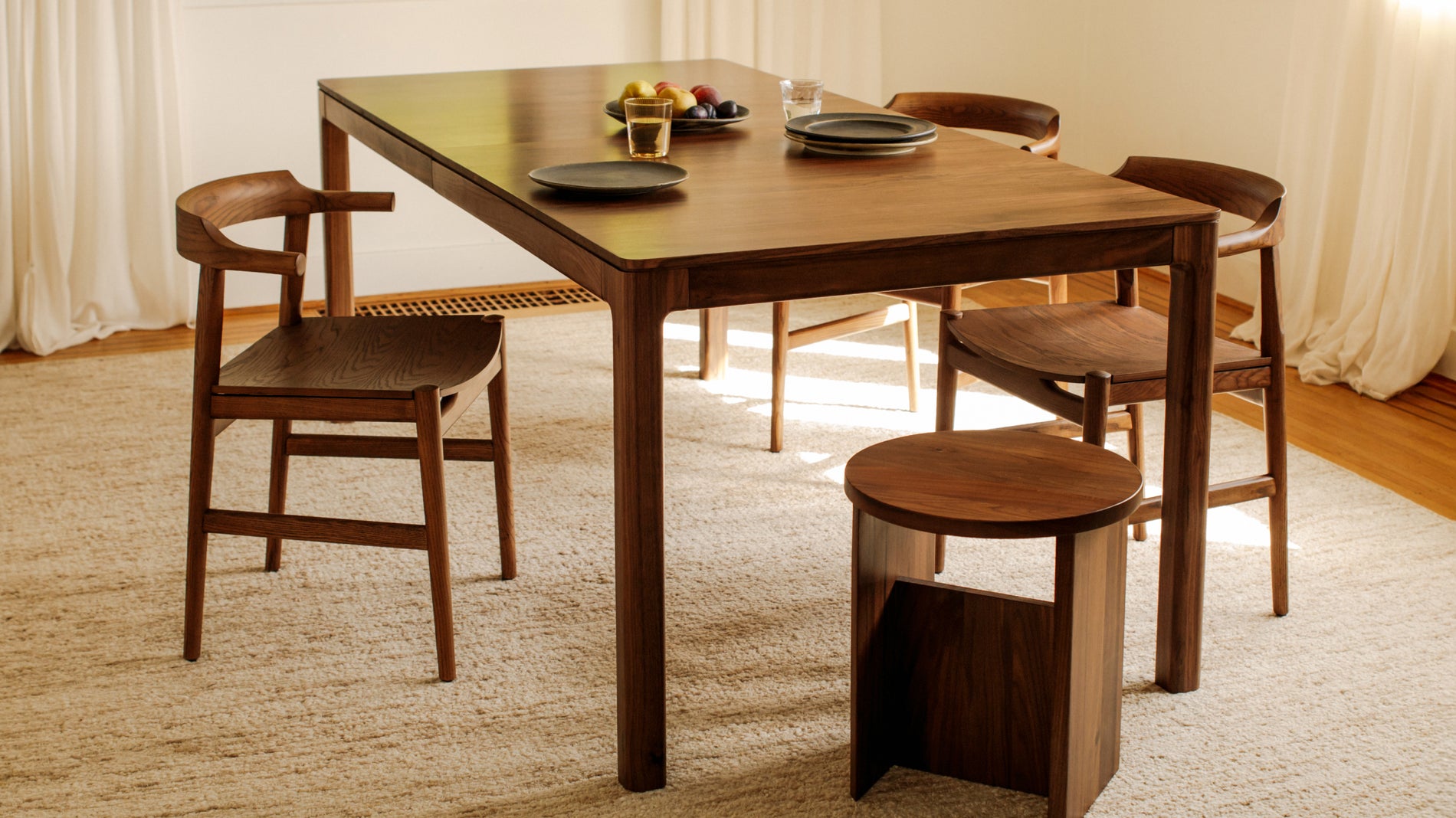 Tuck In Dining Chair, Wood Seat, Stained Walnut_image