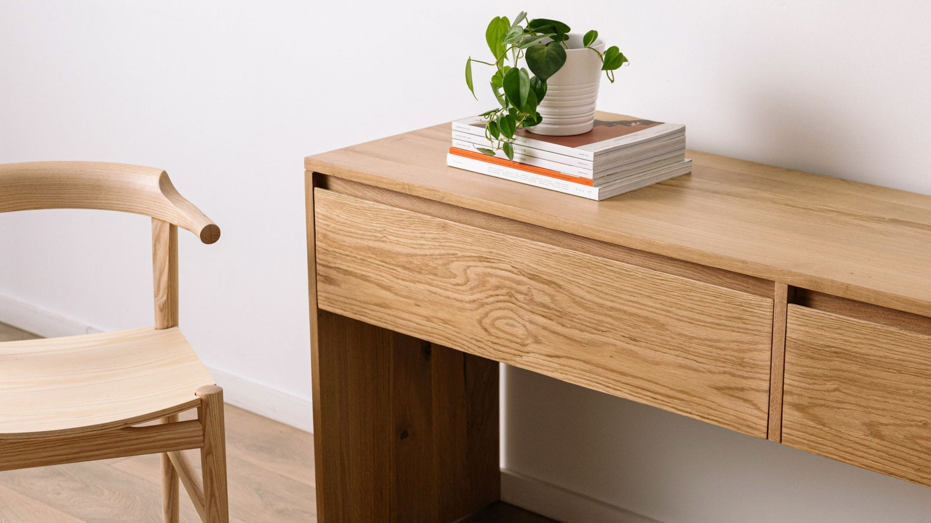 Everyday Console, 2 Drawer, Oak_image