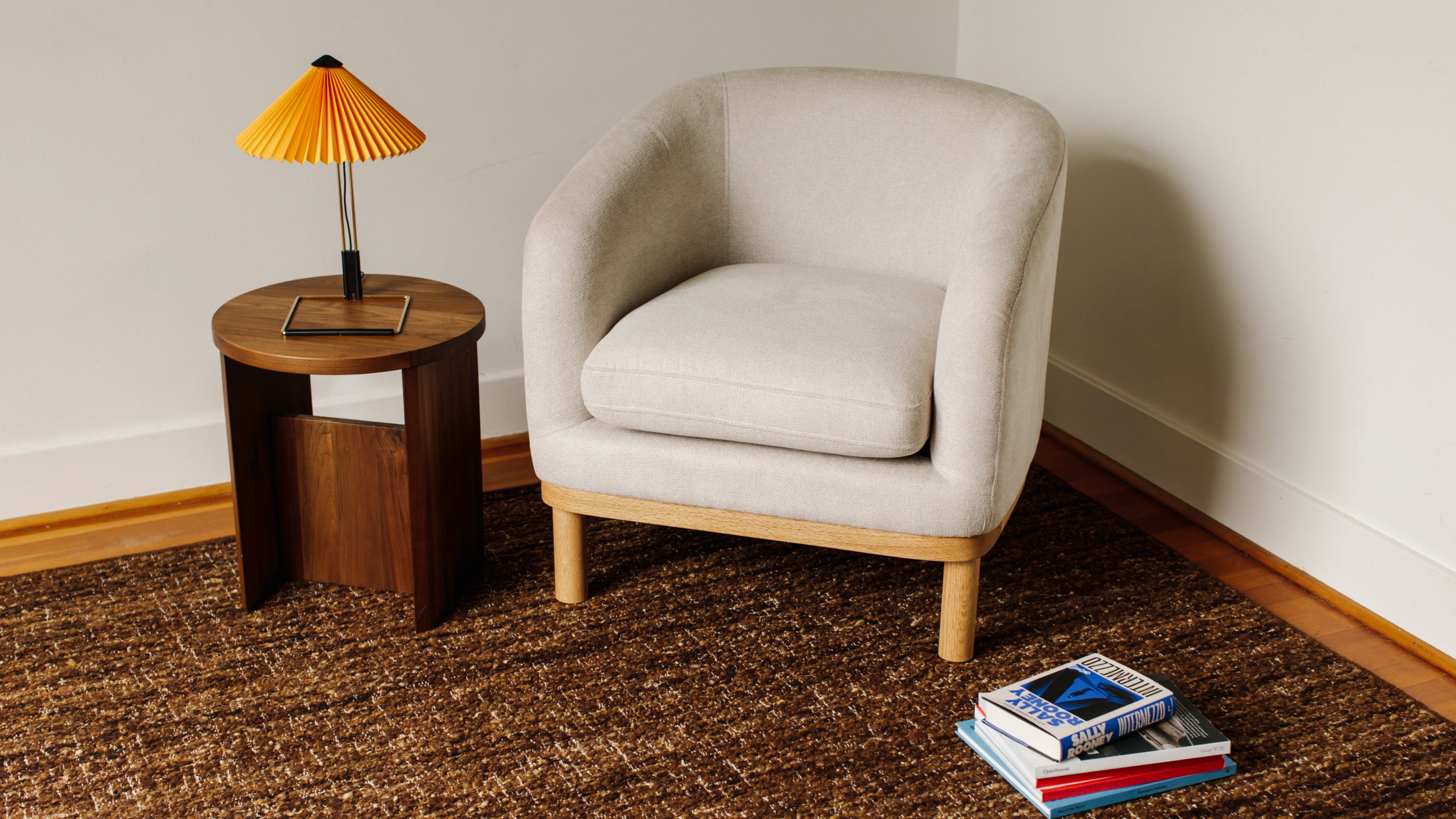 Smooth Moves Lounge Chair, Latte