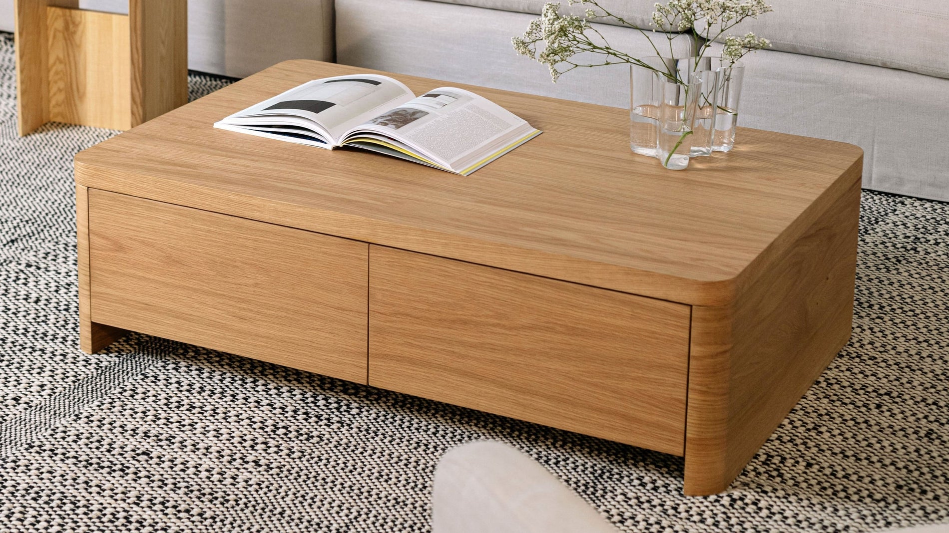 Form Storage Coffee Table, White Oak_image