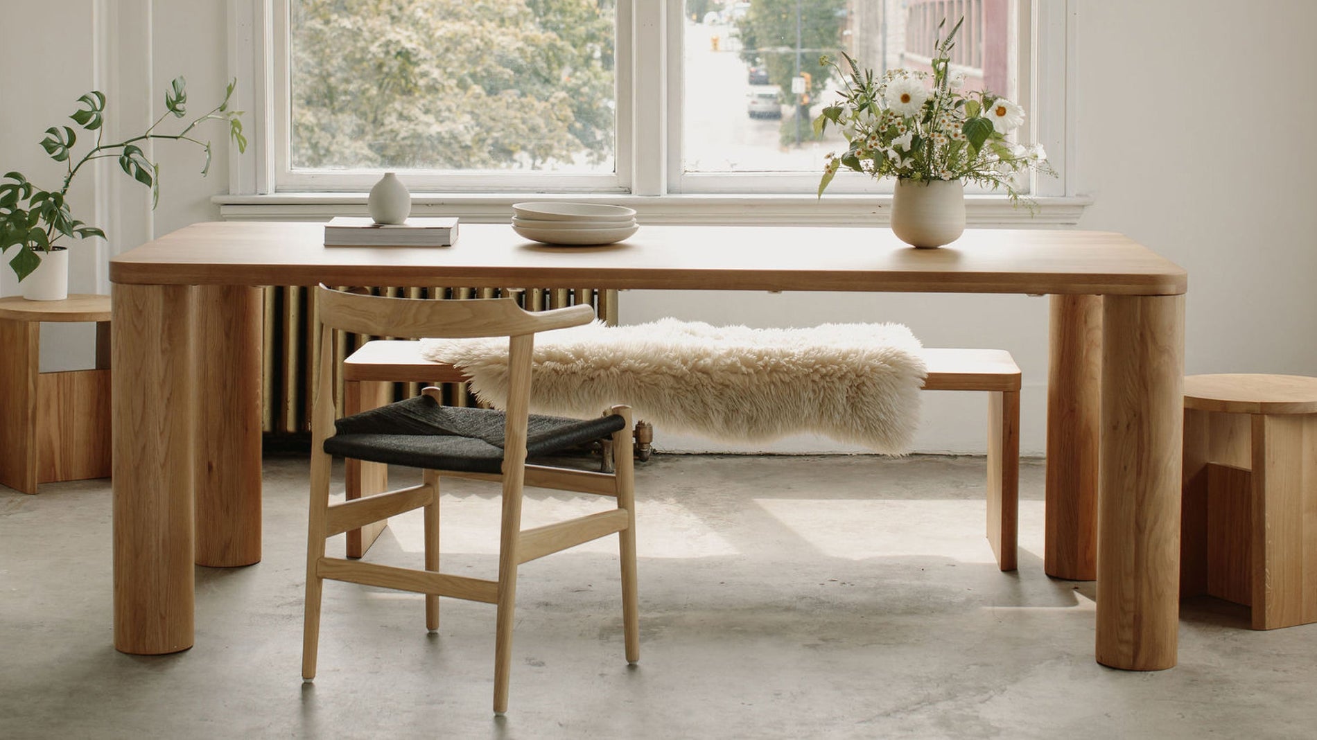 Field Dining Table, Seats 8-10 People, Oak_image