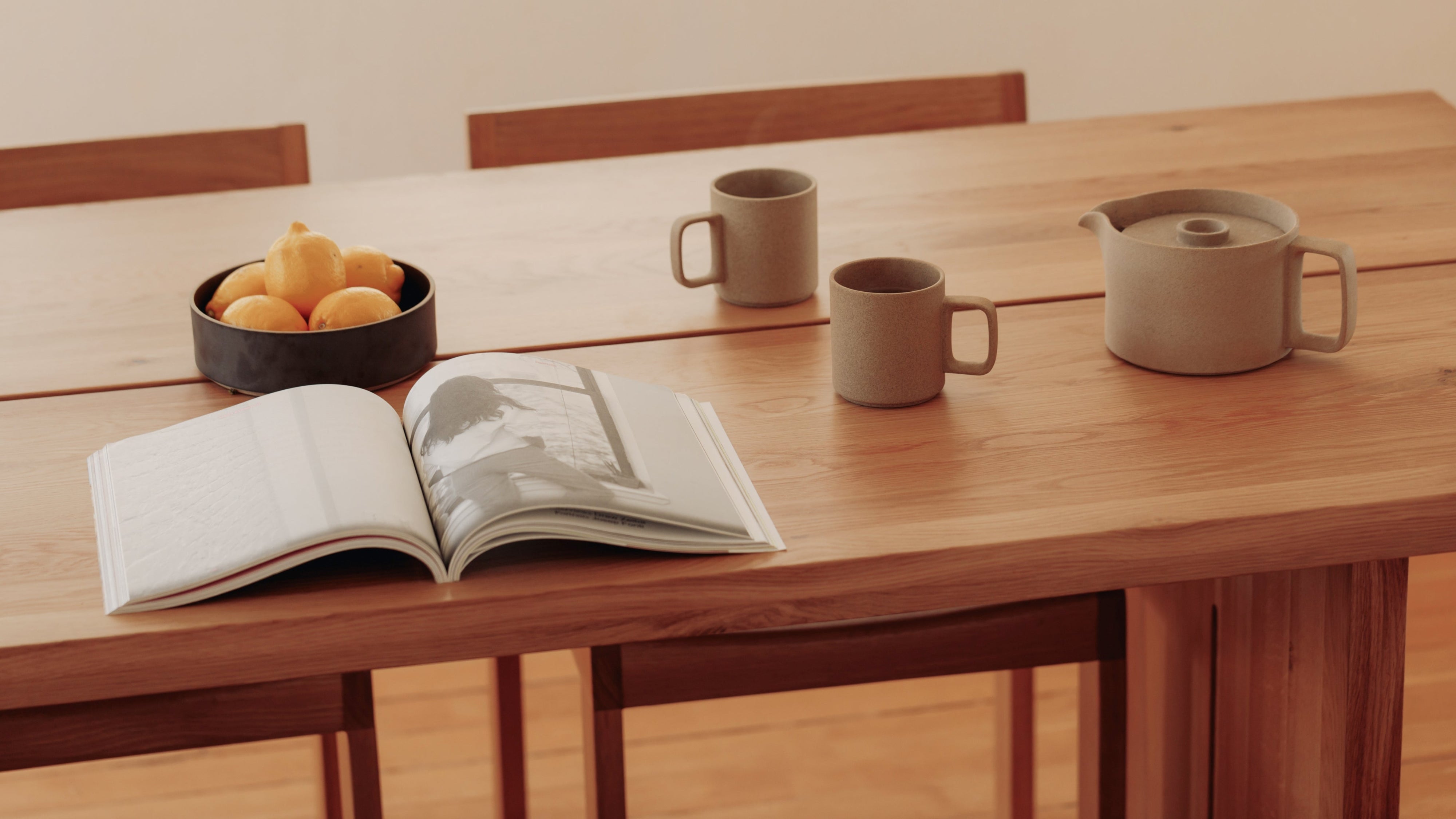 Plane Dining Table, Seats 6-8 People, Oak - Image 3