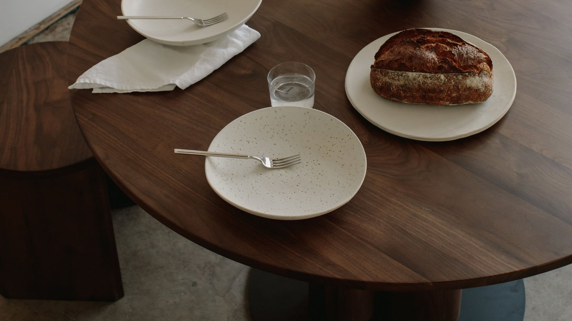 Formation Dining Table, Seats 3-4 People, Walnut_image