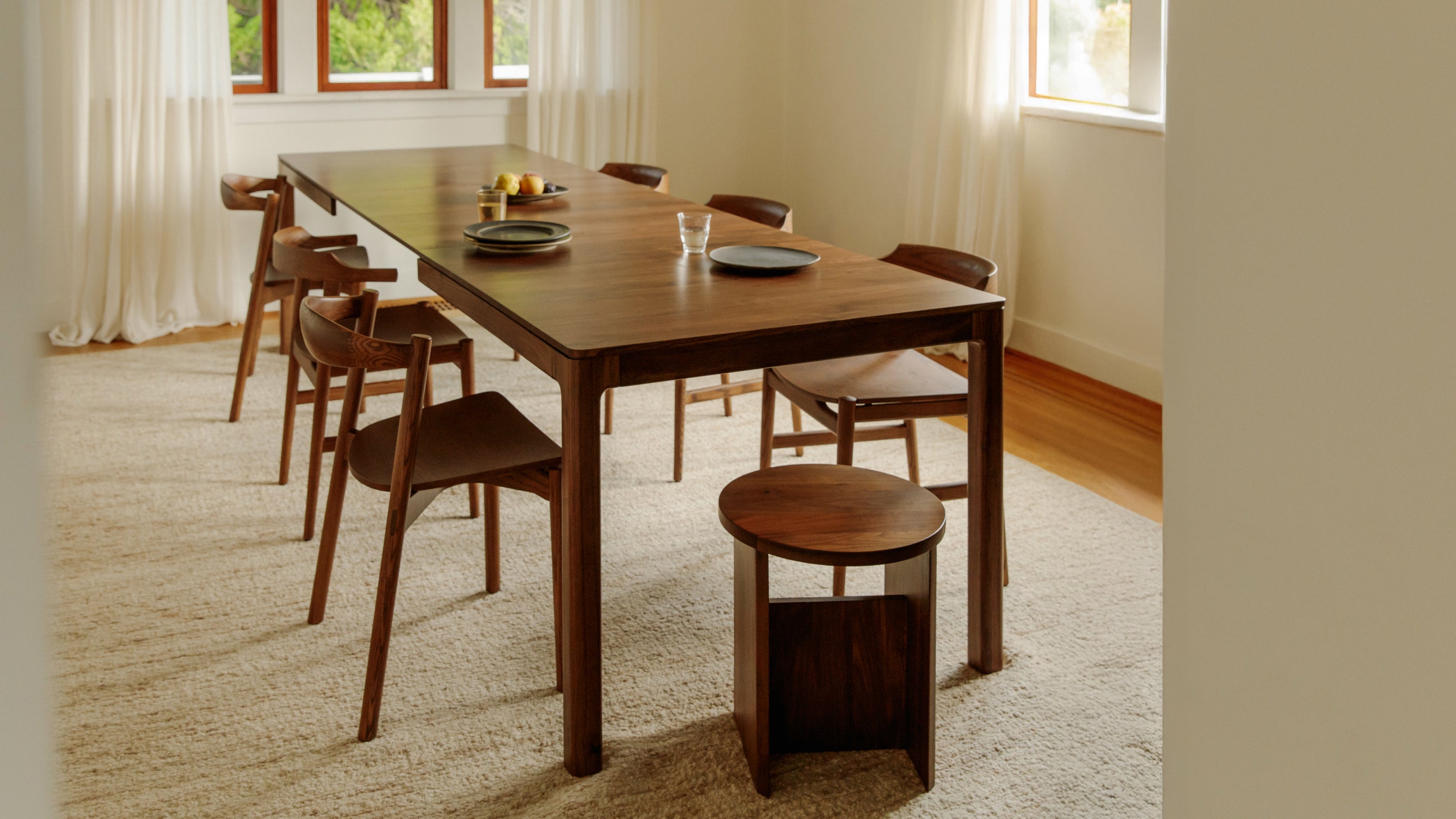 Bridge Extendable Dining Table, Seats 6-10, Oak