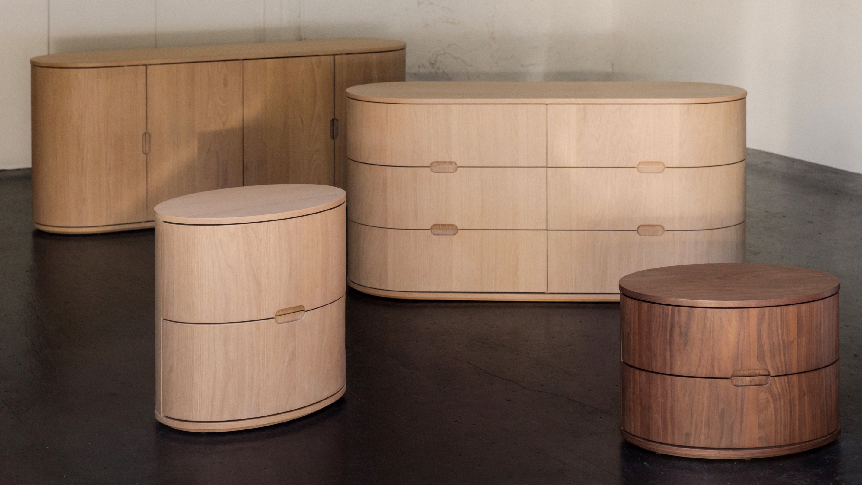 Go Round Dresser, 6 Drawer, White Limed Oak - Image 4