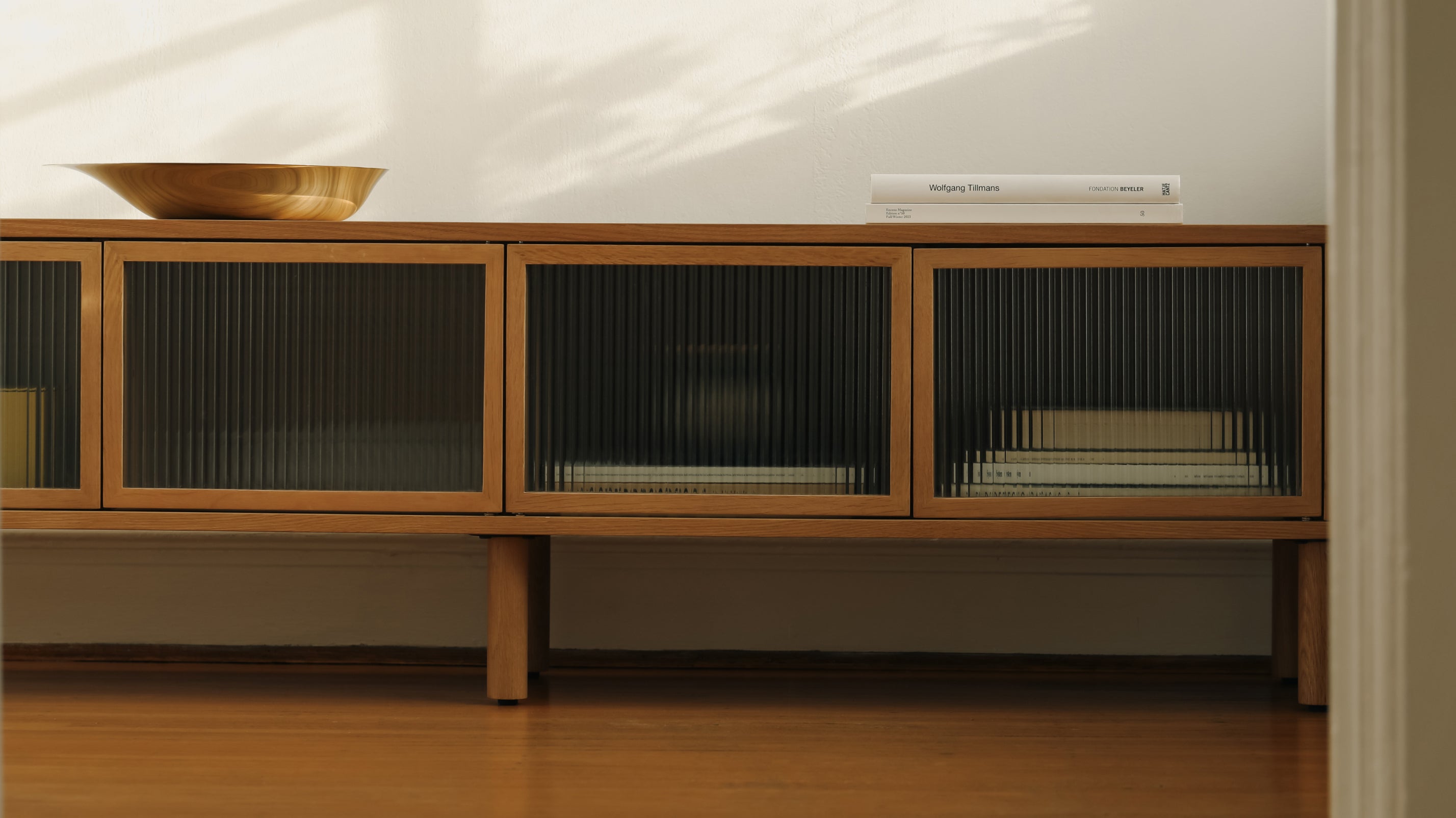 Showcase Media Unit, White Oak - Image 4