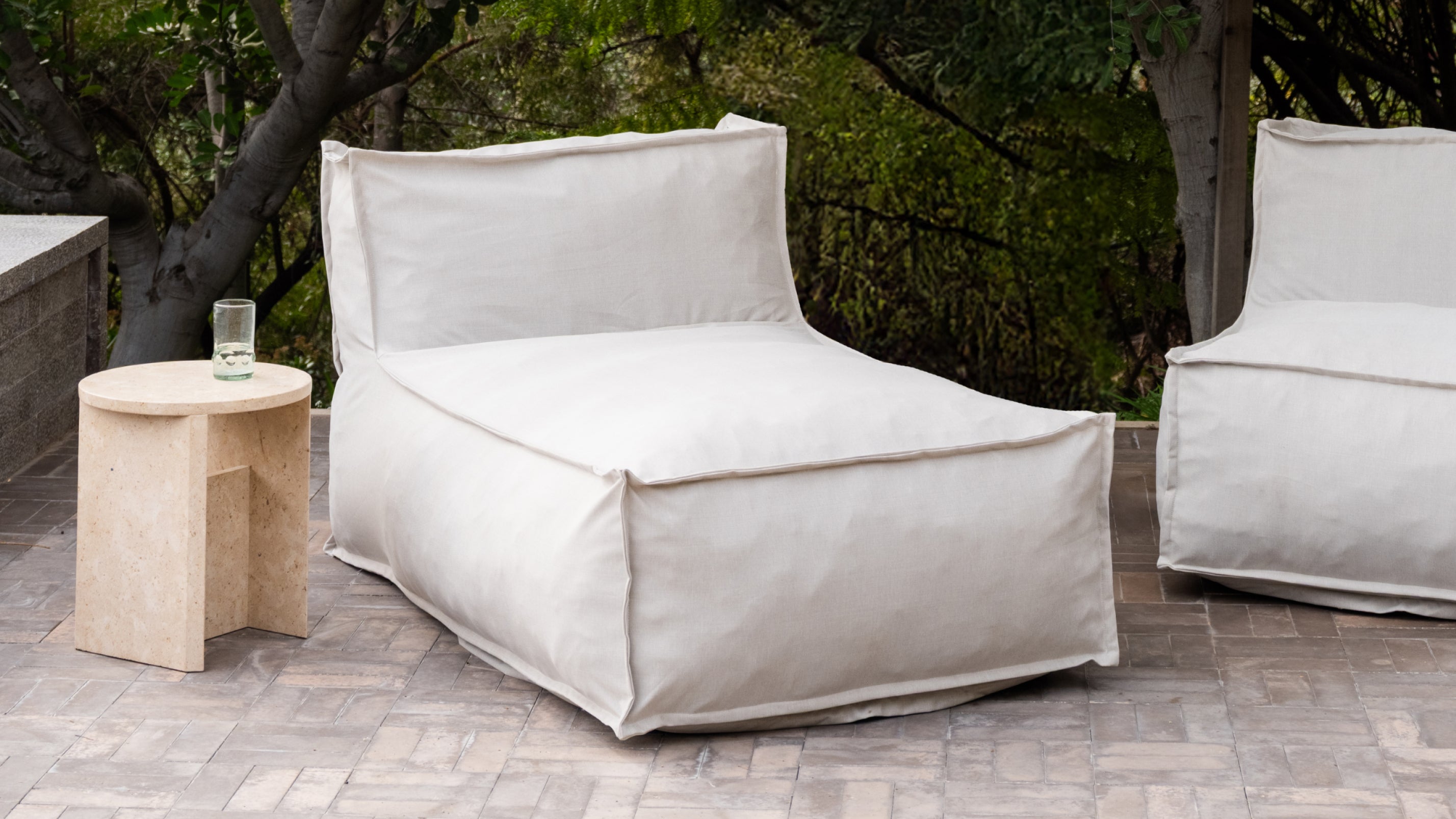 Make Waves Outdoor Chaise, Gull - Image 6