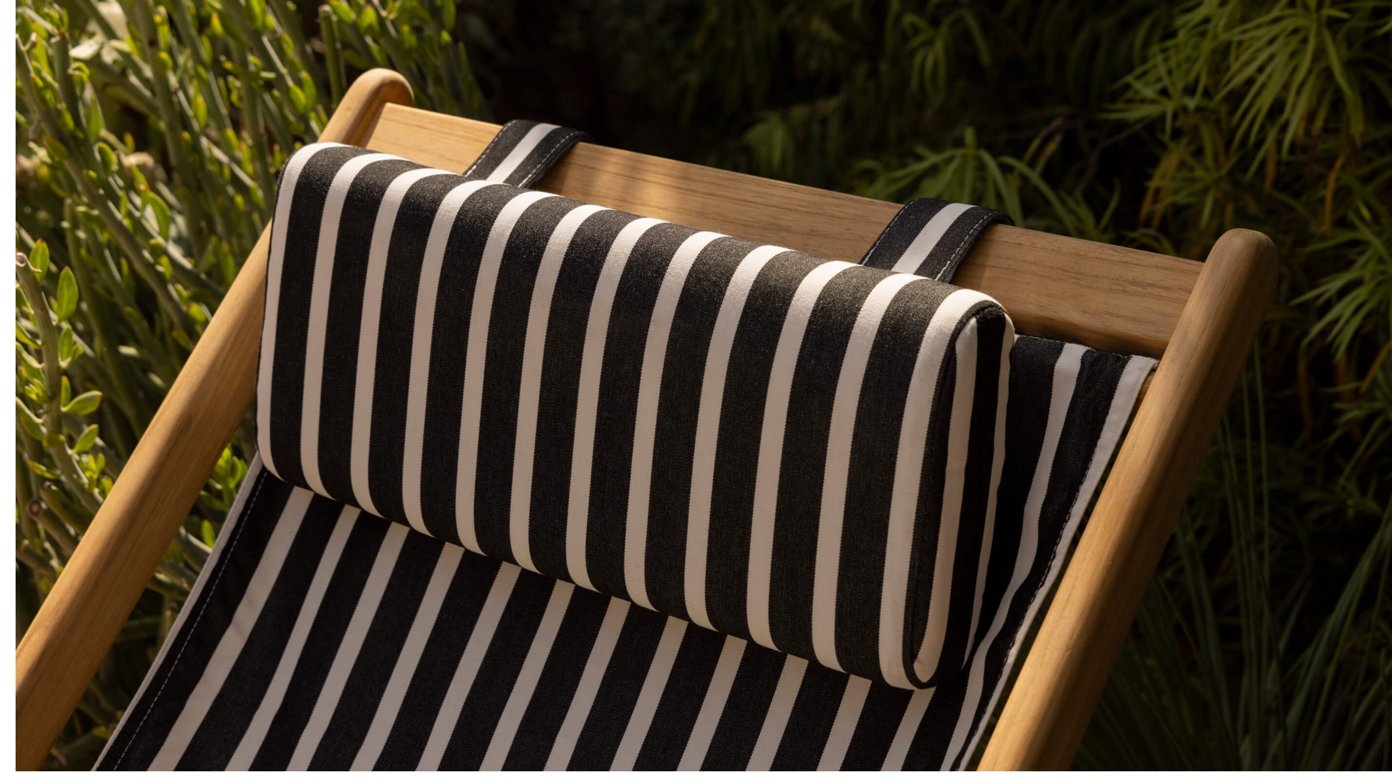 Settle In Outdoor Deck Chair, Black Sand - Image 7
