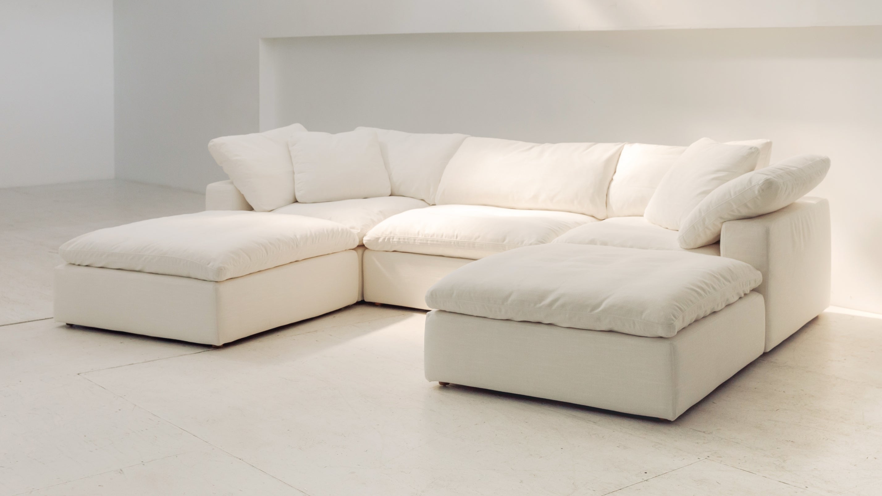 Movie Night™ 5-Piece Modular U-Shaped Sectional, Large, Cream Linen - Image 3