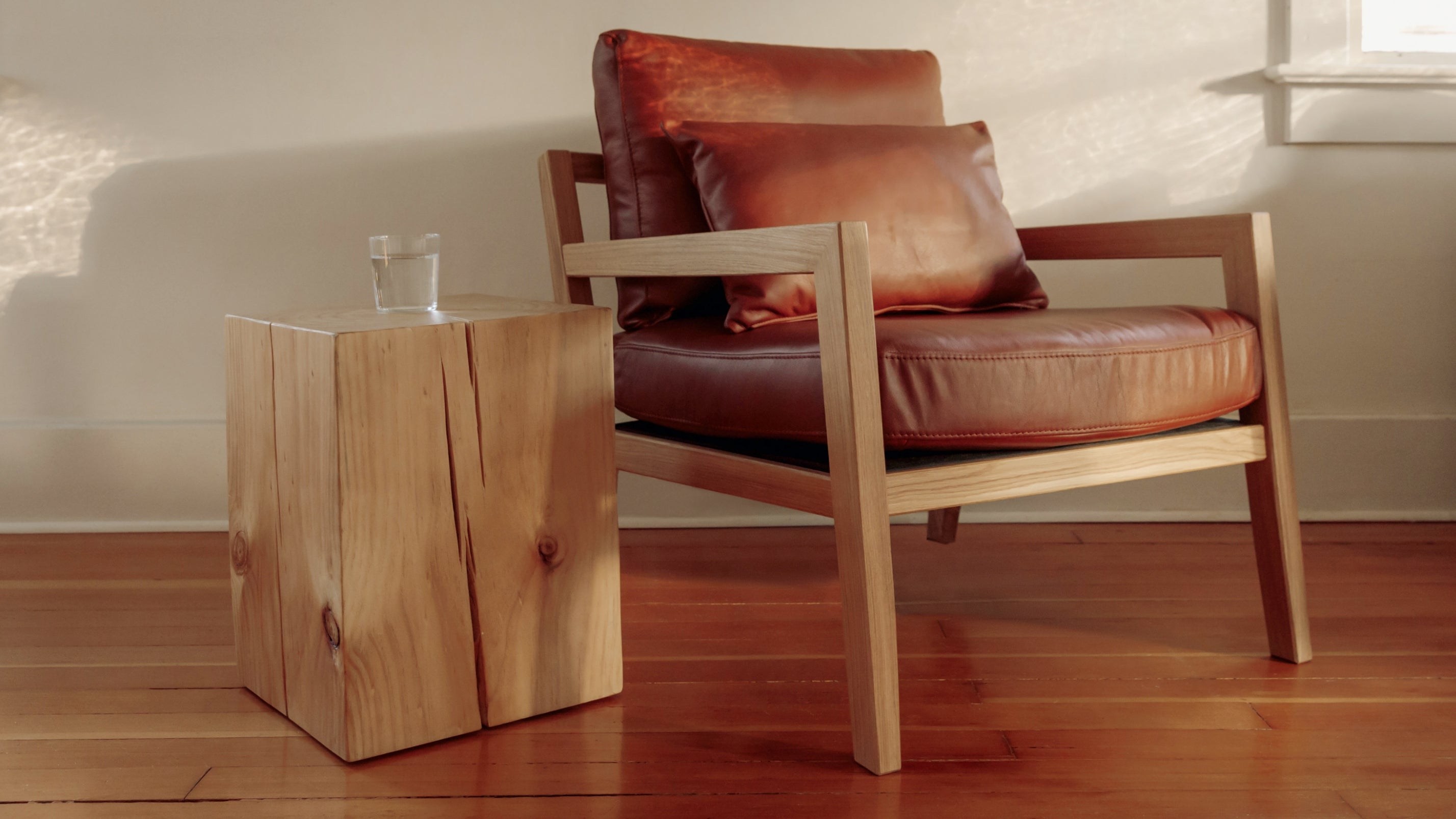 Amalfi Stool, Pine - Sundays Company Canada