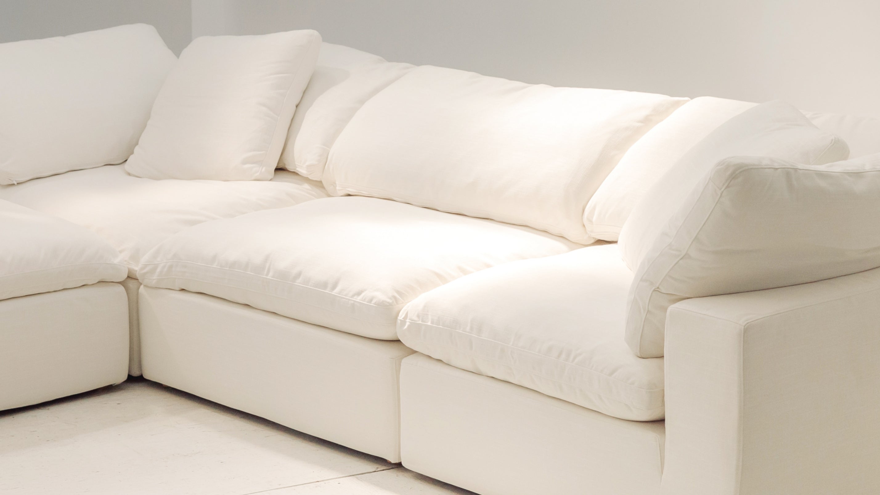 Movie Night™ Armless Chair, Standard, Cream Linen - Image 4