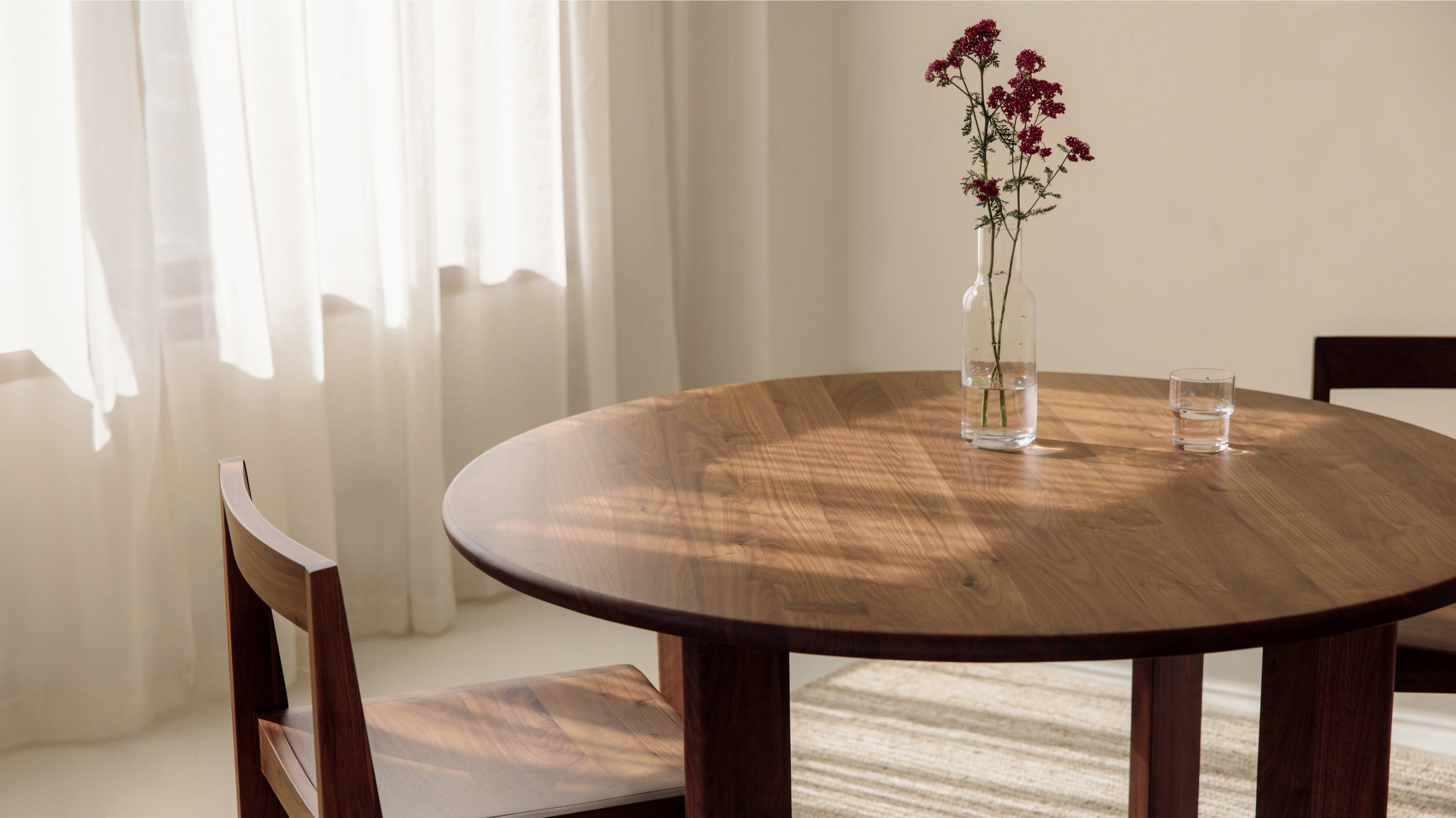 Frame Round Dining Table, Seats 4-5 People, Walnut - Image 6